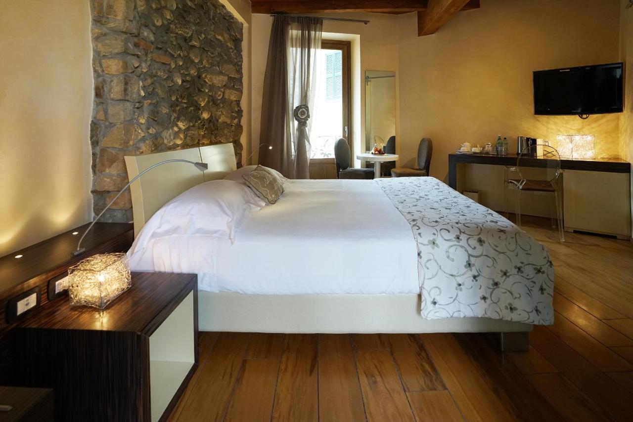 Il Portico - 1711 Luxury Guest House Arlate 外观 照片