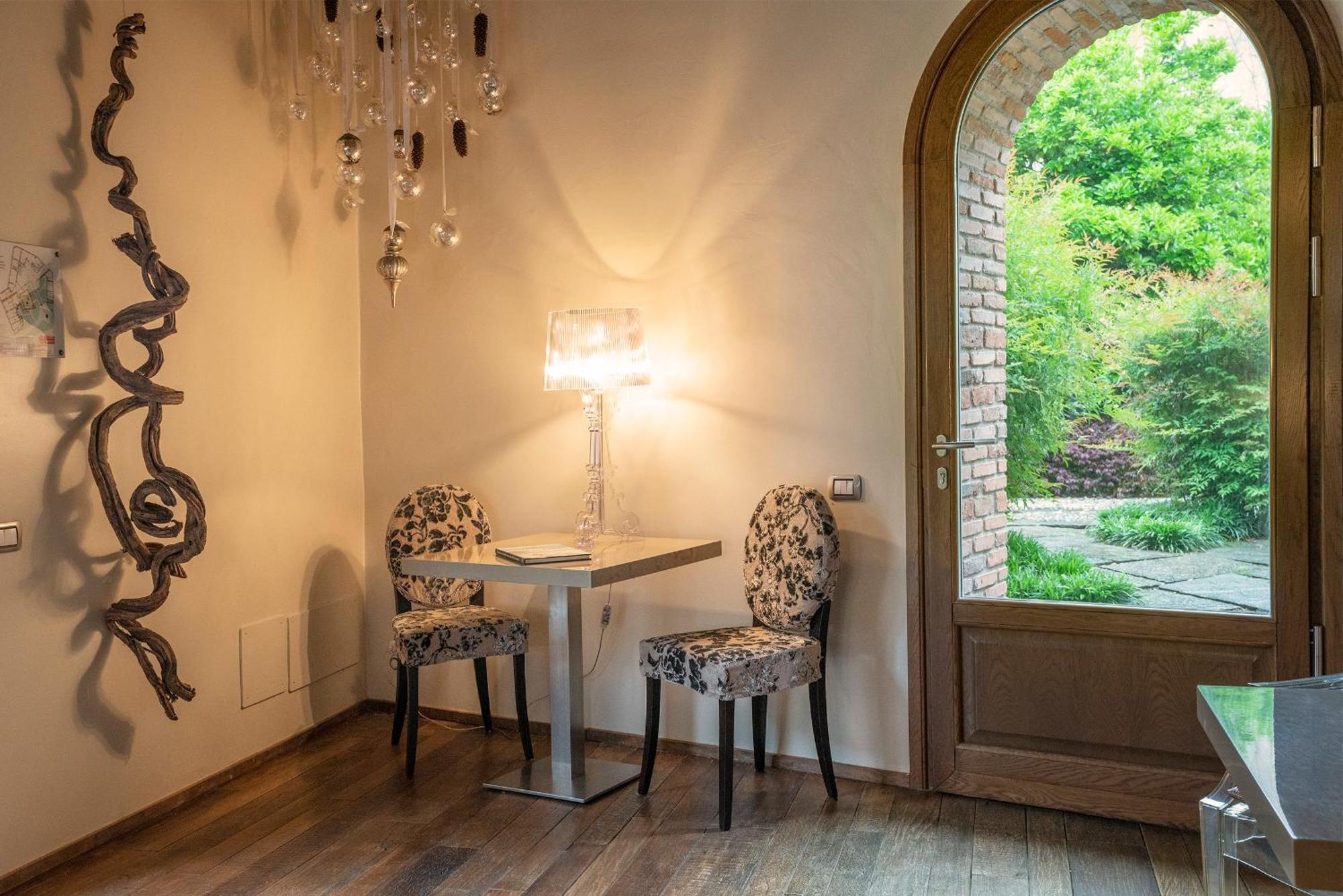Il Portico - 1711 Luxury Guest House Arlate 外观 照片